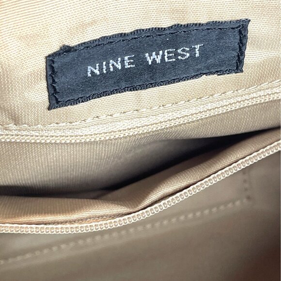 Nine West Geometric Barrel Bag Purse Cosmetic Accessory Bags Mirror 3 pc Set - Picture 10 of 16